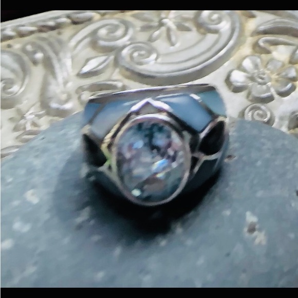 Gorgeous blue Topaz or Aquamarine Ring - Picture 7 of 8